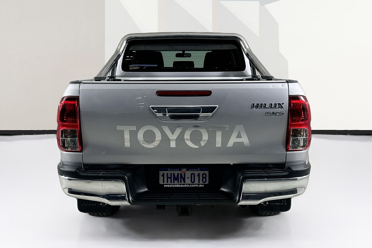2017 Toyota HILUX SR5 (4x4) GUN126R 4X4