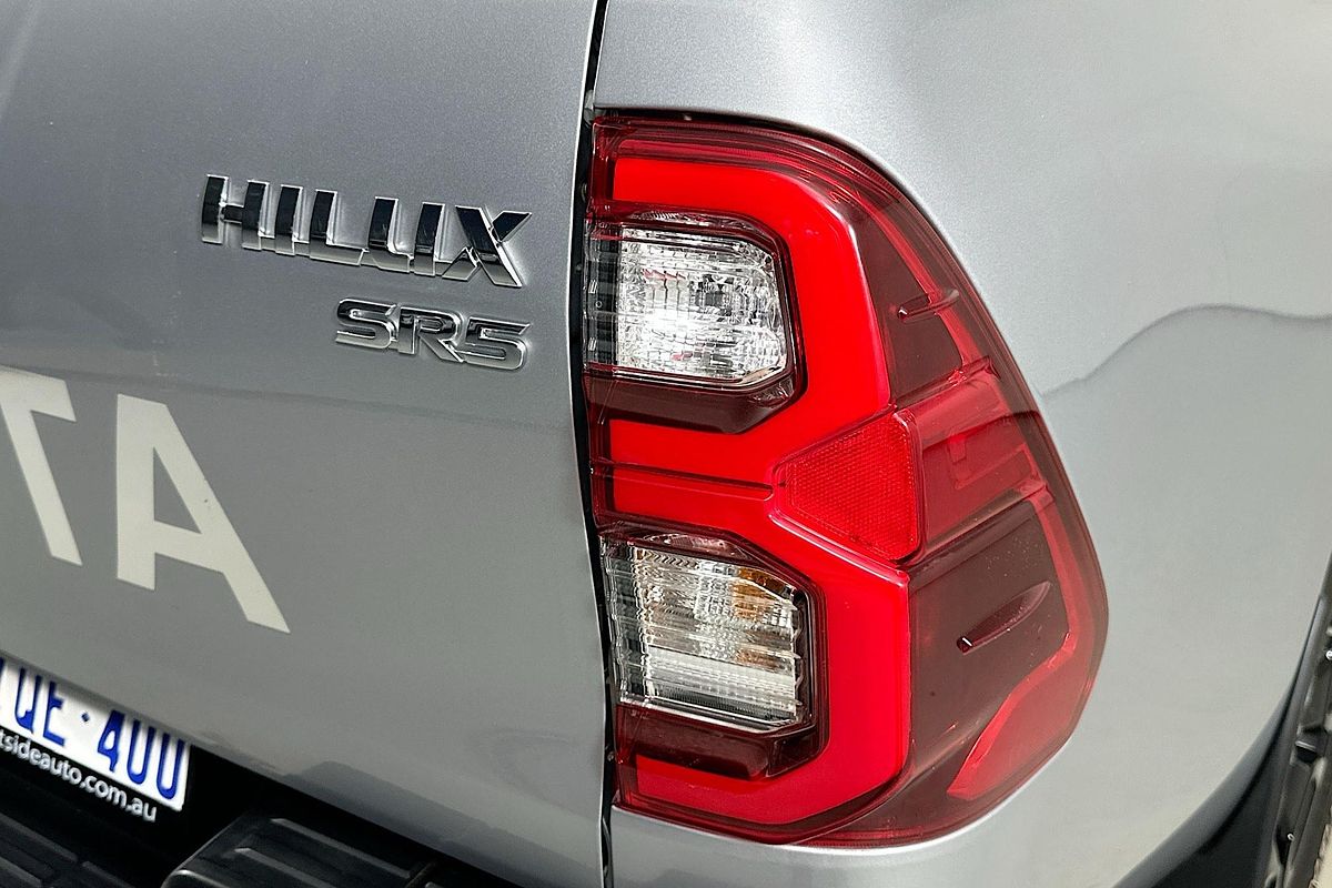 2021 Toyota HILUX SR5 (4x4) GUN126R 4X4