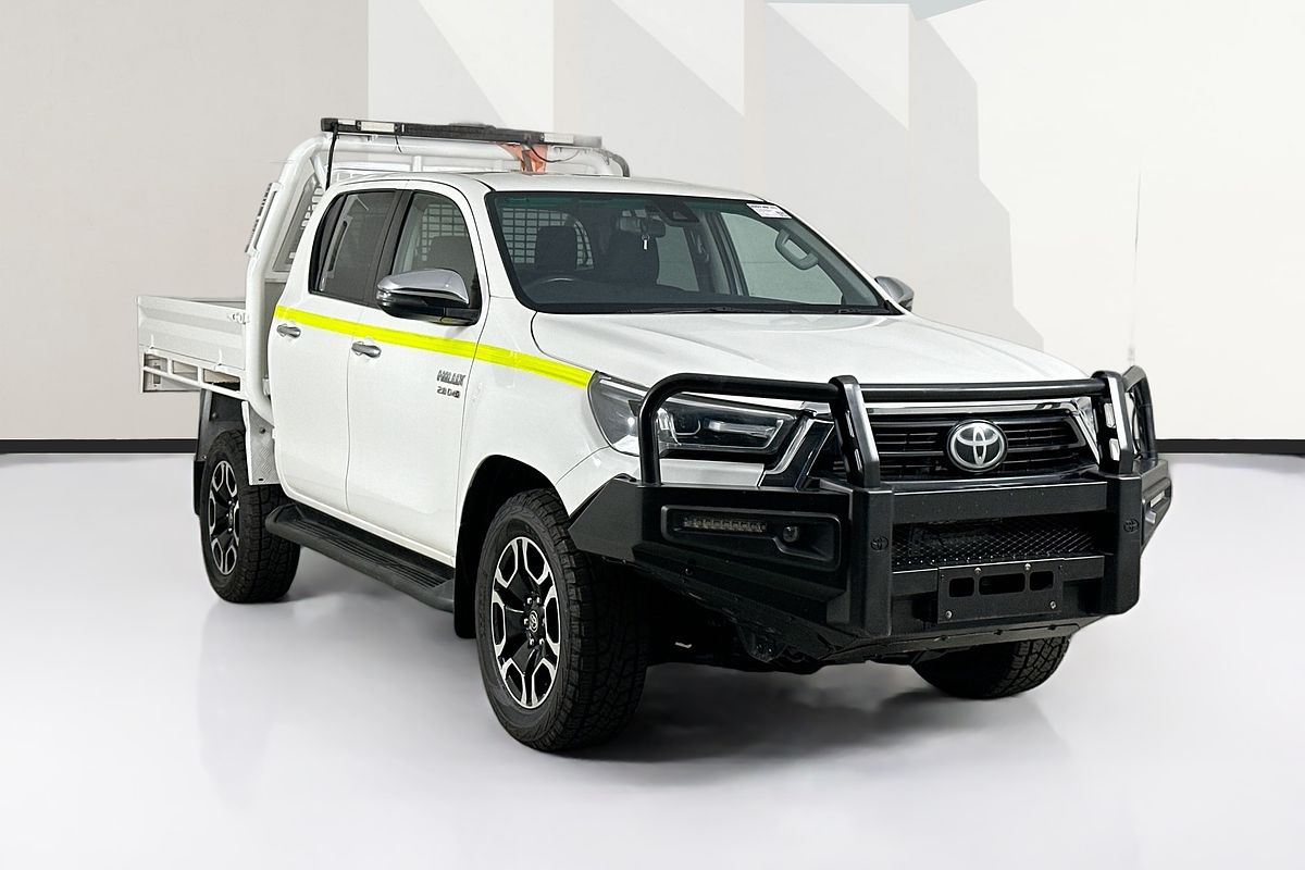 2021 Toyota HILUX SR5 (4x4) GUN126R FACELIFT 4X4