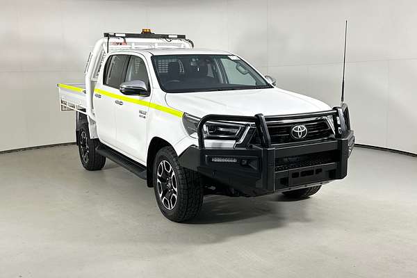 2021 Toyota HILUX SR5 (4x4) GUN126R FACELIFT 4X4