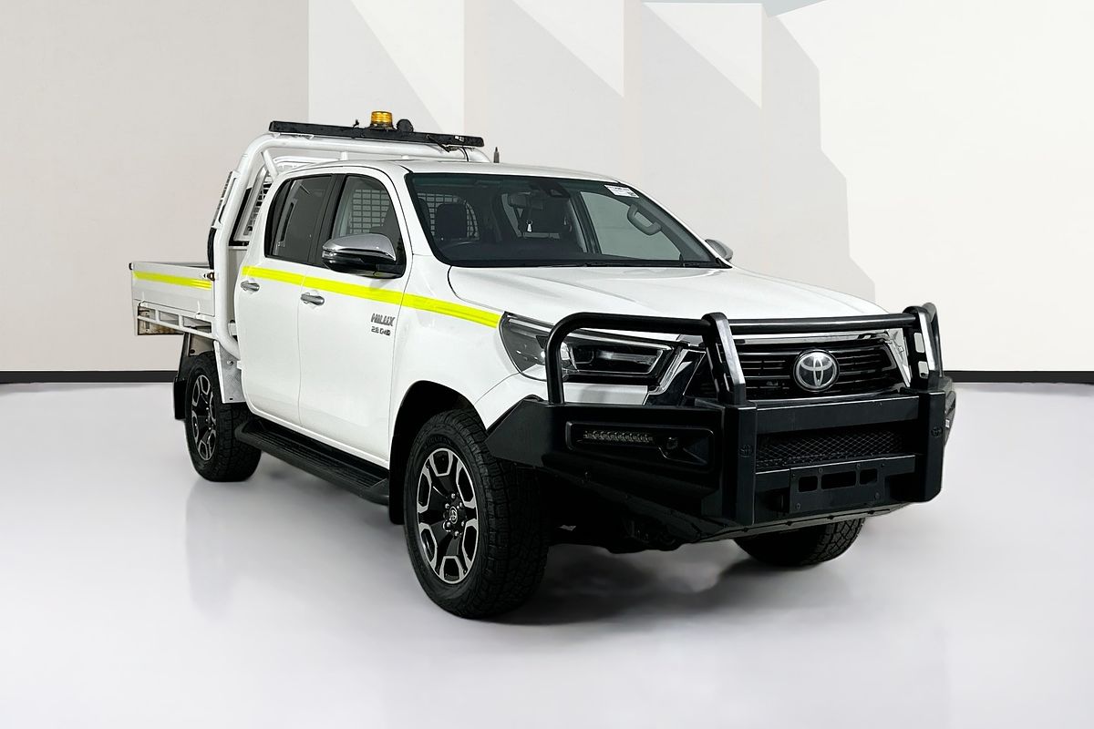 2021 Toyota HILUX SR5 (4x4) GUN126R FACELIFT 4X4