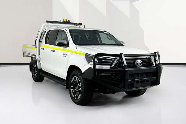 2021 Toyota HILUX SR5 (4x4) GUN126R FACELIFT 4X4
