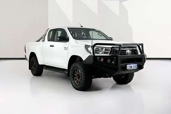 2020 Toyota HILUX SR (4x4) GUN126R MY19 UPGRADE 4X4