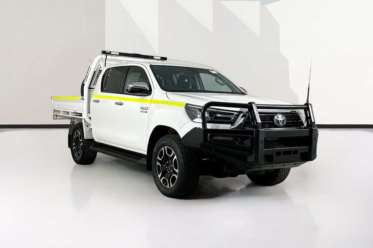 2021 Toyota HILUX SR5 (4x4) GUN126R FACELIFT 4X4