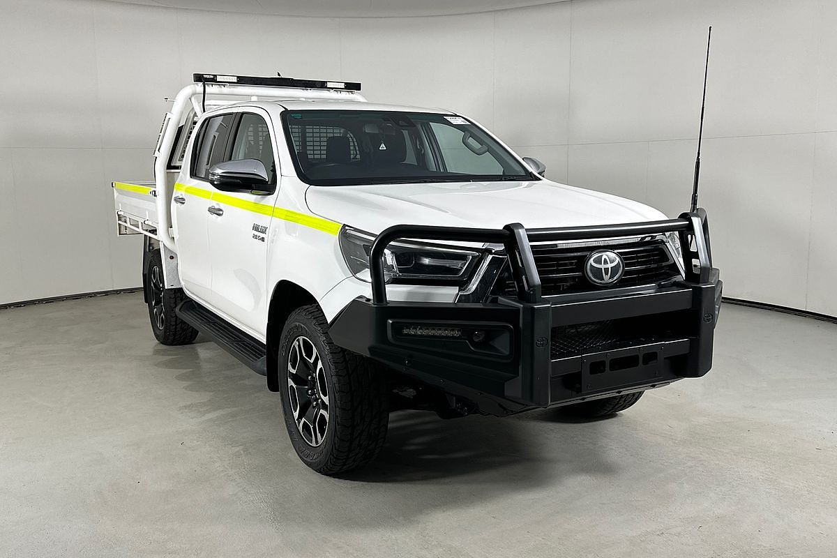 2021 Toyota HILUX SR5 (4x4) GUN126R FACELIFT 4X4