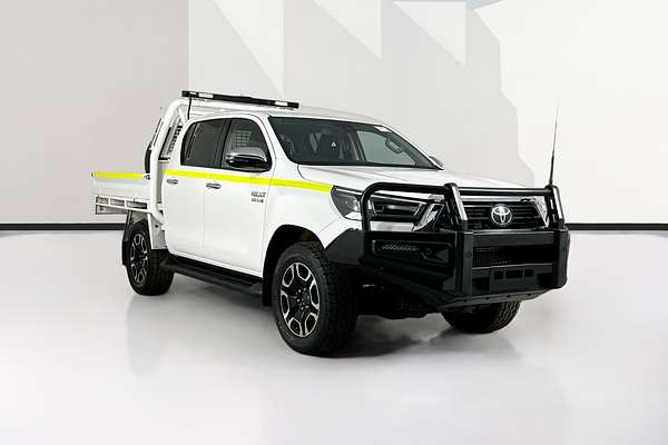 2021 Toyota HILUX SR5 (4x4) GUN126R FACELIFT 4X4