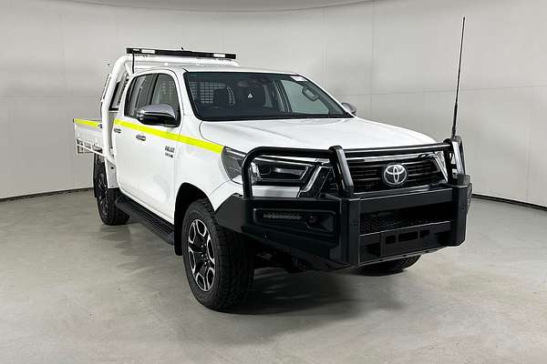 2021 Toyota HILUX SR5 (4x4) GUN126R FACELIFT 4X4