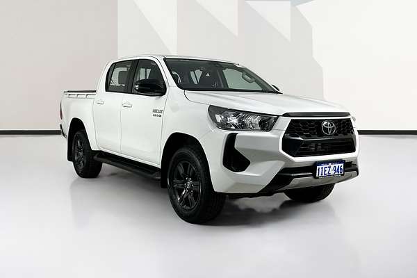 2024 Toyota Hilux SR 48V GUN126R 4X4