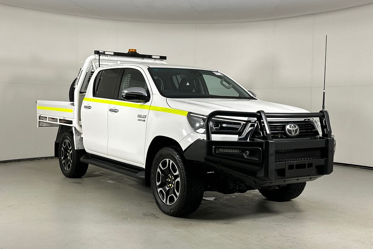 2021 Toyota HILUX SR5 (4x4) GUN126R FACELIFT 4X4