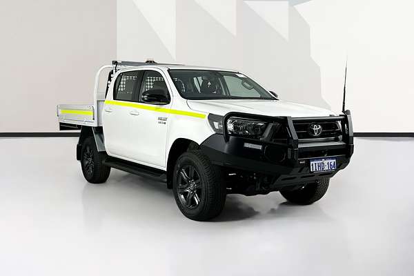 2024 Toyota HILUX SR GUN126R 4X4