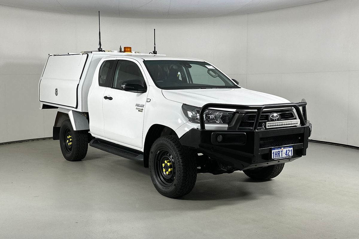 2022 Toyota HILUX SR (4x4) GUN126R 4X4