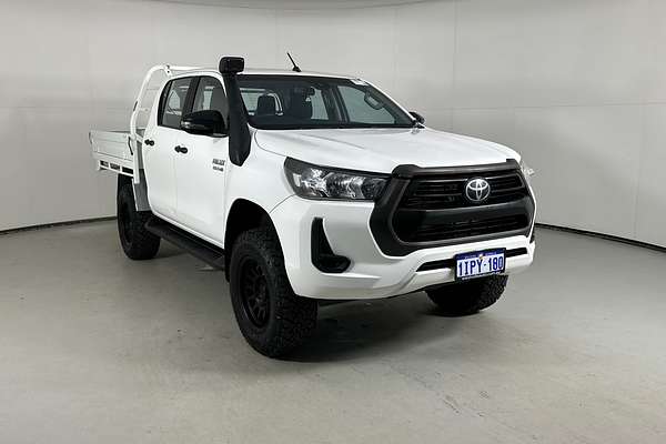 2020 Toyota HILUX SR (4x4) GUN126R FACELIFT 4X4