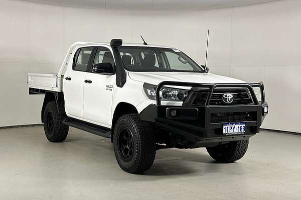 2020 Toyota HILUX SR (4x4) GUN126R FACELIFT 4X4