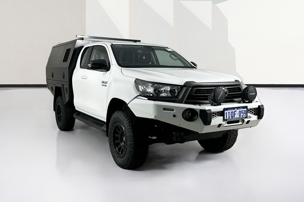 2023 Toyota HILUX SR (4x4) GUN126R 4X4