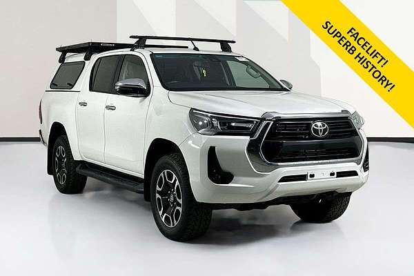 2020 Toyota HILUX SR5 (4x4) GUN126R FACELIFT 4X4