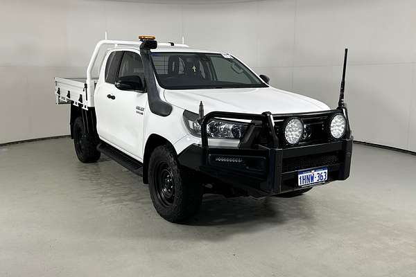 2022 Toyota Hilux SR (4x4) GUN126R 4X4
