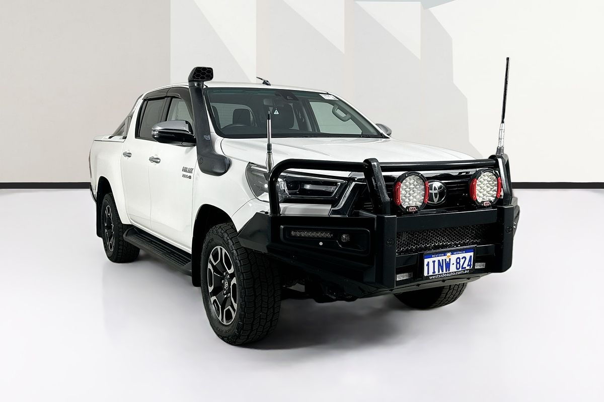 2021 Toyota HILUX SR5 (4x4) GUN126R 4X4