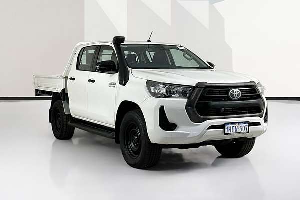 2020 Toyota HILUX SR (4x4) GUN126R FACELIFT 4X4