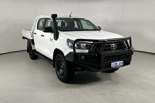 2020 Toyota HILUX SR (4x4) GUN126R FACELIFT 4X4