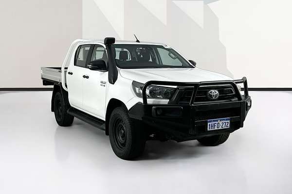 2020 Toyota HILUX SR (4x4) GUN126R FACELIFT 4X4