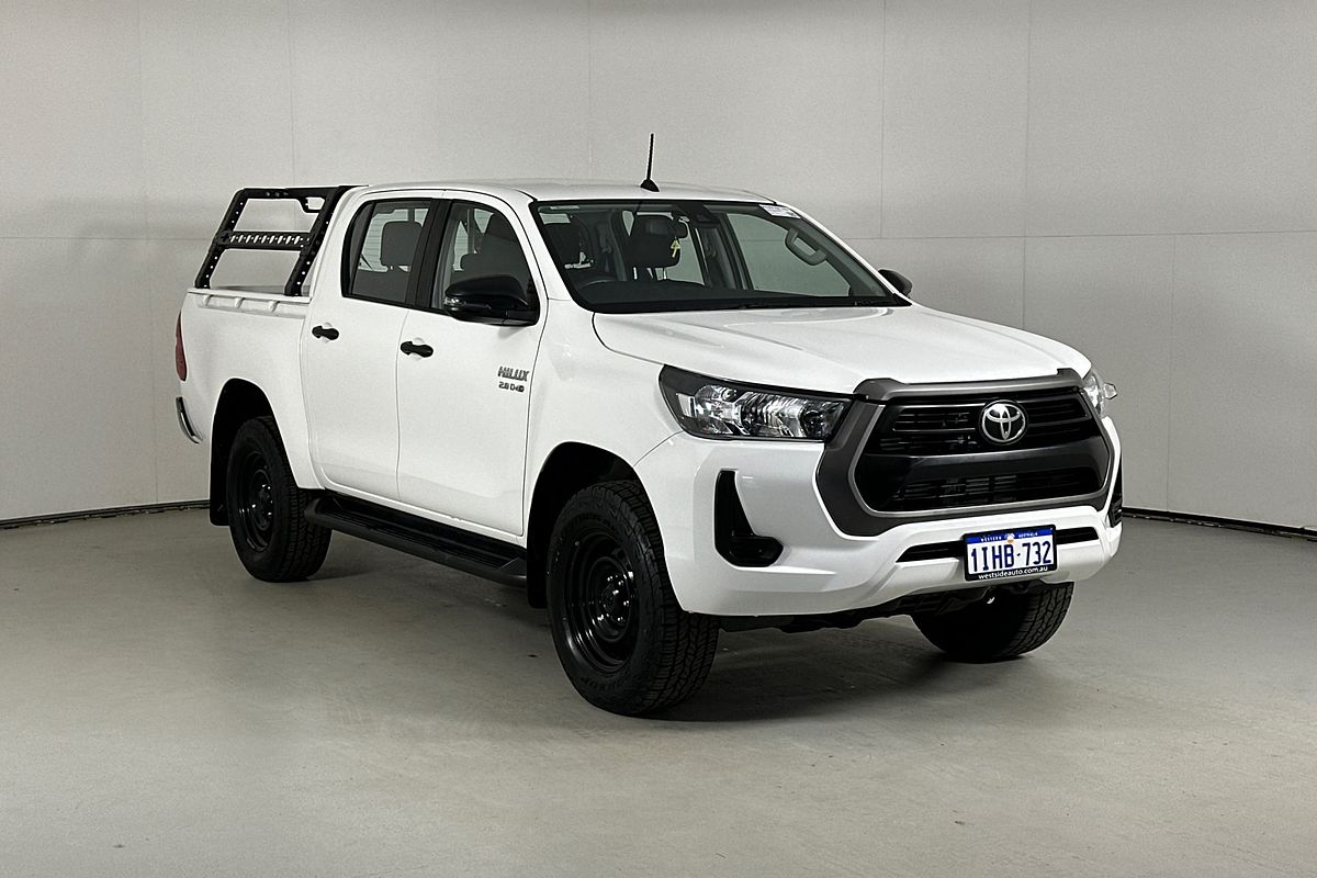 2020 Toyota HILUX SR (4x4) GUN126R FACELIFT 4X4