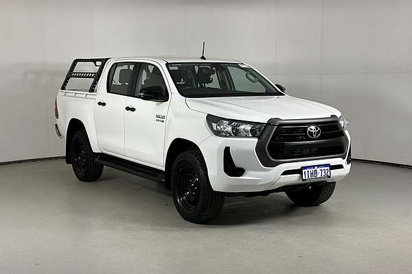 2020 Toyota HILUX SR (4x4) GUN126R FACELIFT 4X4