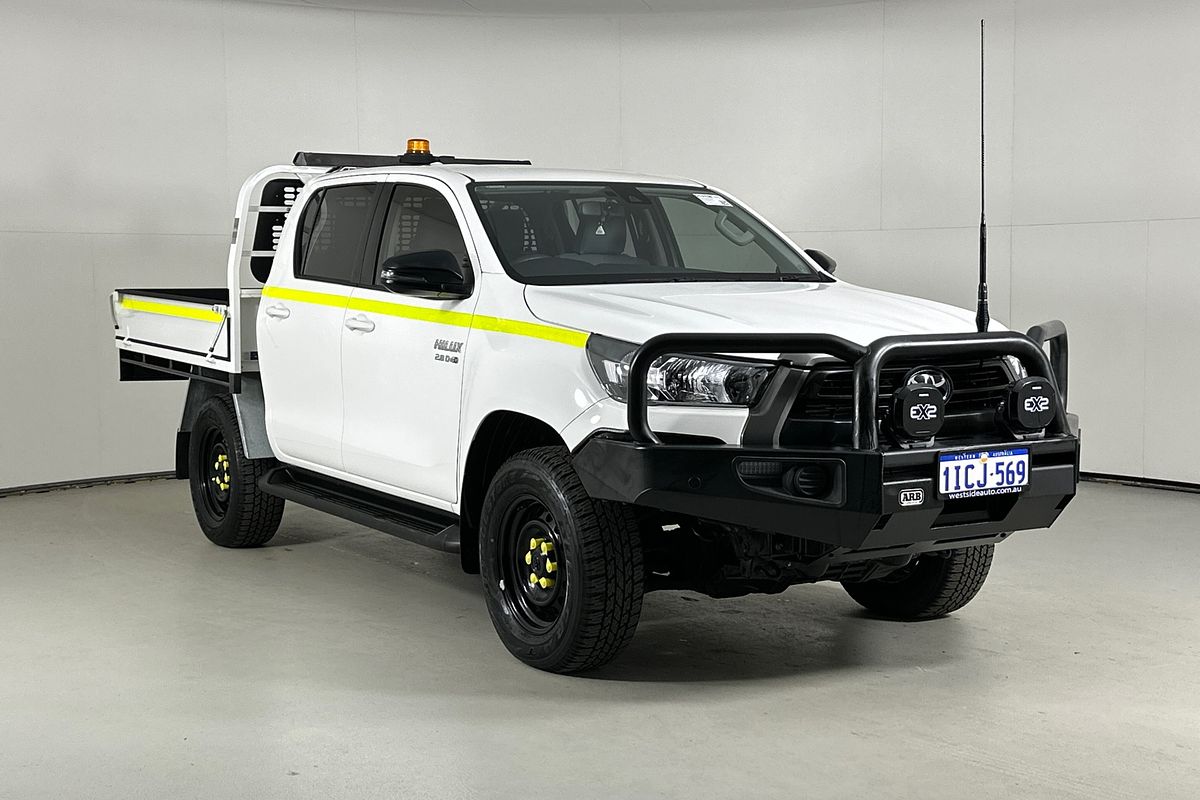 2023 Toyota HILUX SR (4x4) STEEL WHEELS GUN126R 4X4