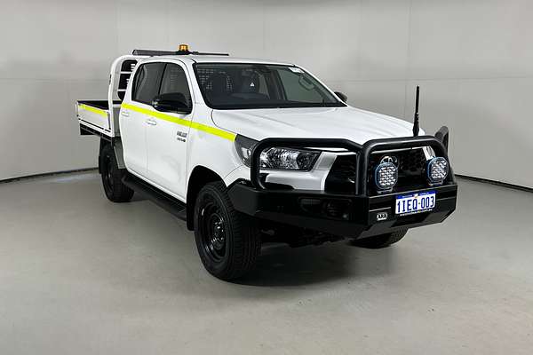 2024 Toyota HILUX SR (4x4) STEEL WHEELS GUN126R FACELIFT 4X4