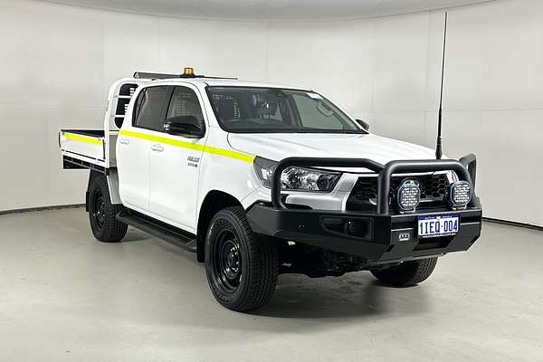 2024 Toyota HILUX SR (4x4) STEEL WHEELS GUN126R 4X4