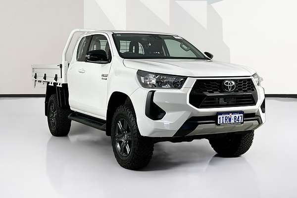 2024 Toyota HILUX SR (4x4) GUN126R 4X4