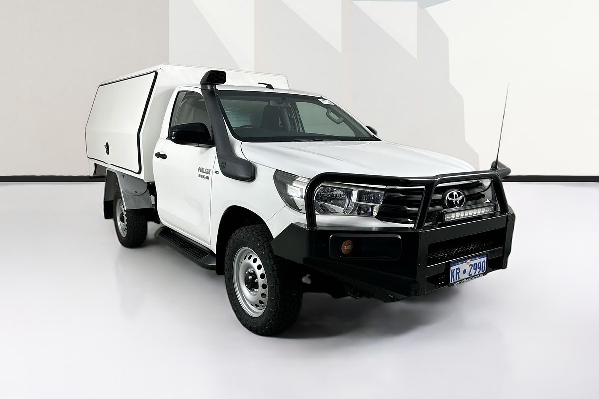 2017 Toyota HILUX SR (4x4) GUN126R 4X4