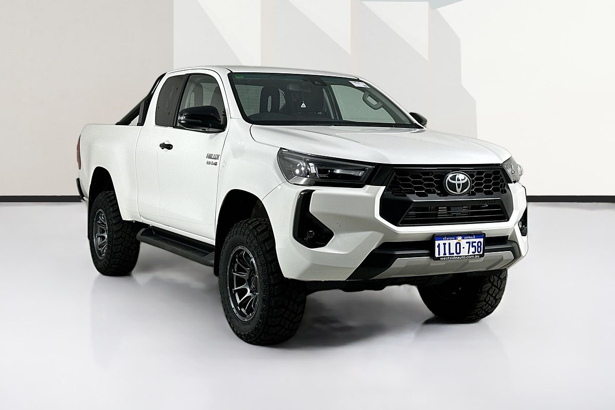 2024 Toyota Hilux SR5 (4x4) GUN126R 4X4
