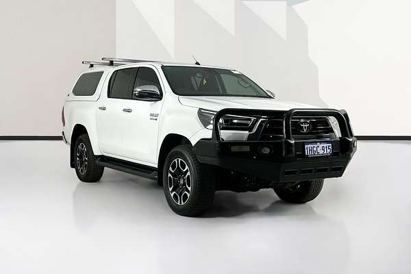 2021 Toyota HILUX SR5 (4x4) GUN126R FACELIFT 4X4