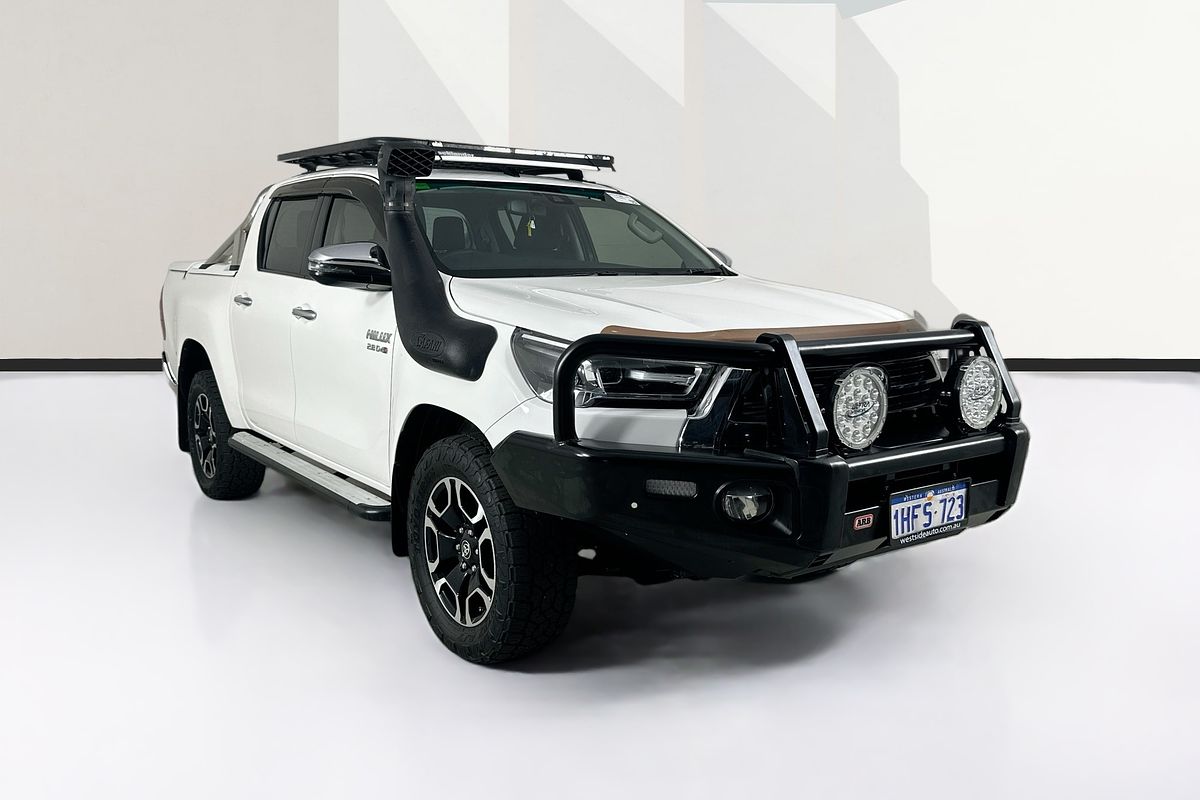 2021 Toyota HILUX SR5 (4x4) GUN126R 4X4