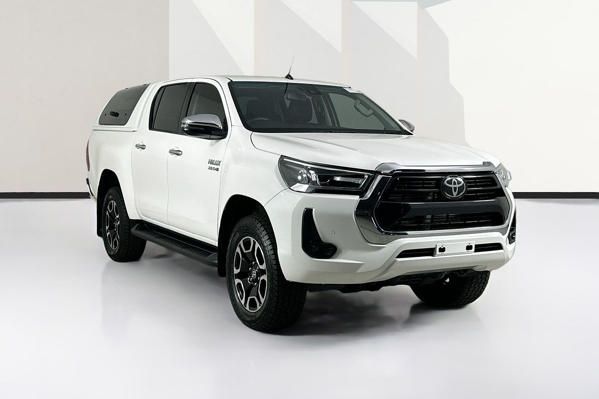 2021 Toyota HILUX SR5 (4x4) GUN126R FACELIFT 4X4