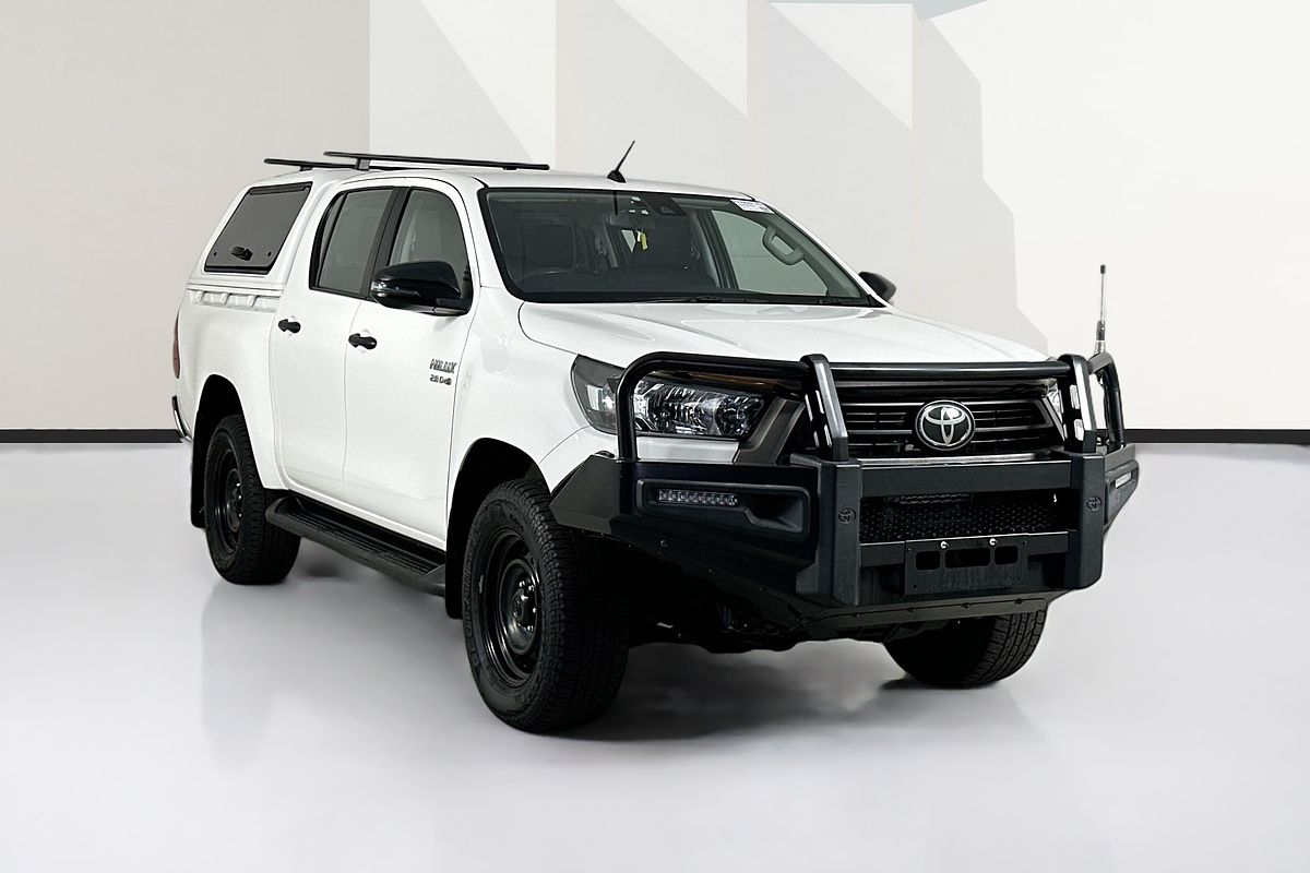 2020 Toyota HILUX SR (4x4) GUN126R FACELIFT 4X4