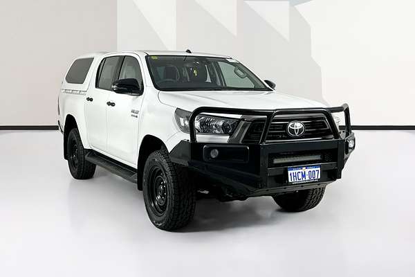 2020 Toyota HILUX SR (4x4) GUN126R FACELIFT 4X4