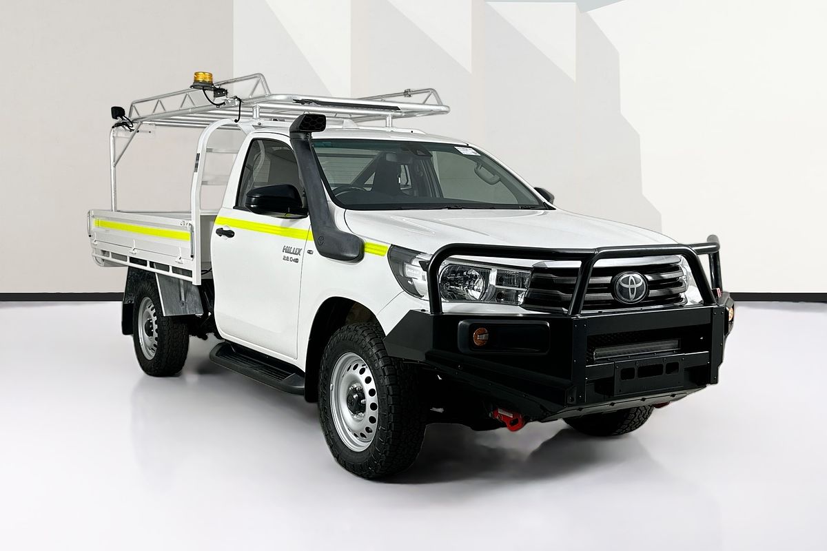 2021 Toyota HILUX SR (4x4) GUN126R 4X4