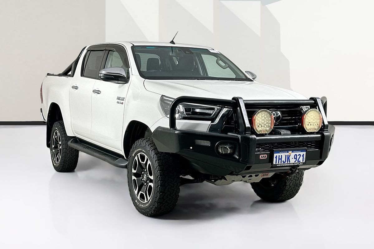 2021 Toyota HILUX SR5 (4x4) GUN126R FACELIFT 4X4