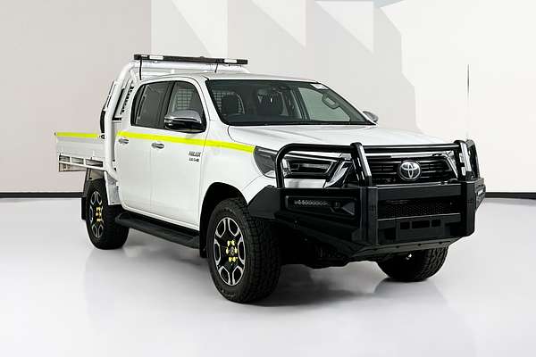 2021 Toyota HILUX SR5 (4x4) GUN126R FACELIFT 4X4