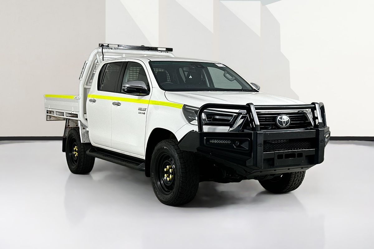 2021 Toyota HILUX SR5 (4x4) GUN126R 4X4
