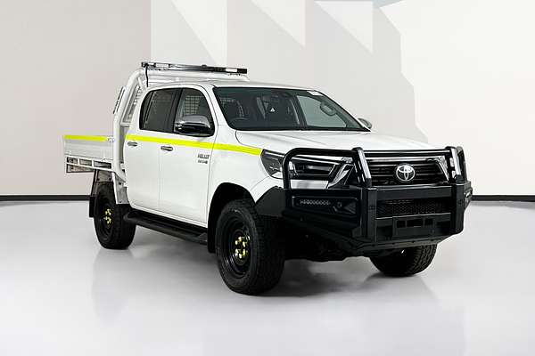 2021 Toyota HILUX SR5 (4x4) GUN126R 4X4