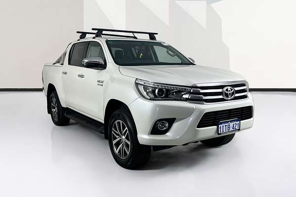 2017 Toyota HILUX SR5 (4x4) GUN126R 4X4