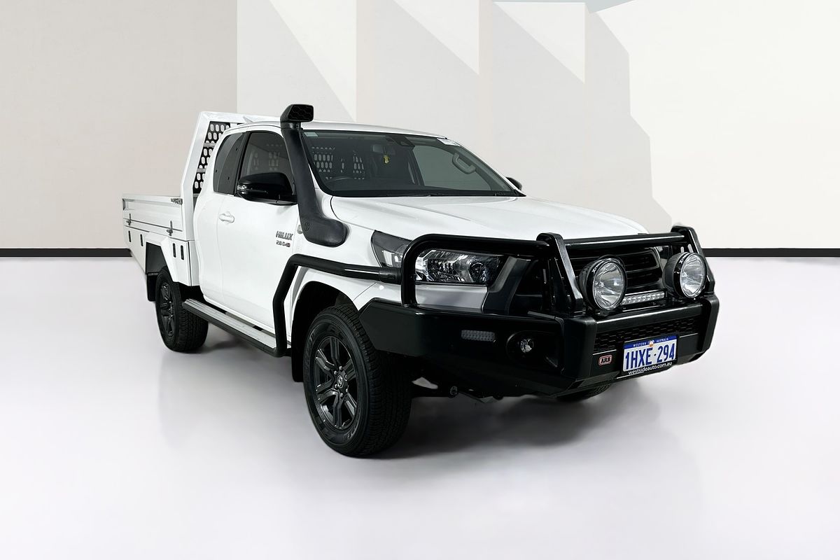 2023 Toyota HILUX SR (4x4) GUN126R 4X4