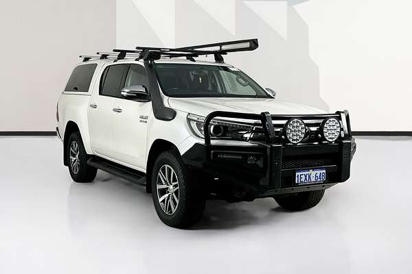 2015 Toyota HILUX SR5 (4x4) GUN126R 4X4