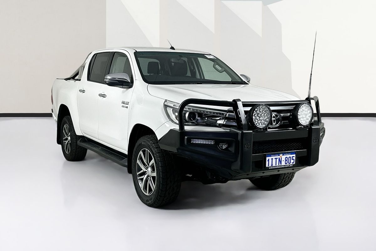 2017 Toyota HILUX SR5 (4x4) GUN126R 4X4