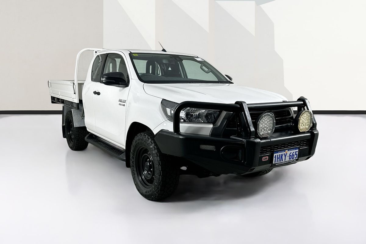 2021 Toyota HILUX SR (4x4) GUN126R 4X4