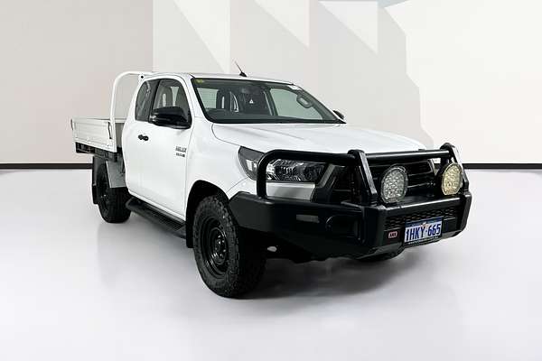 2021 Toyota HILUX SR (4x4) GUN126R 4X4
