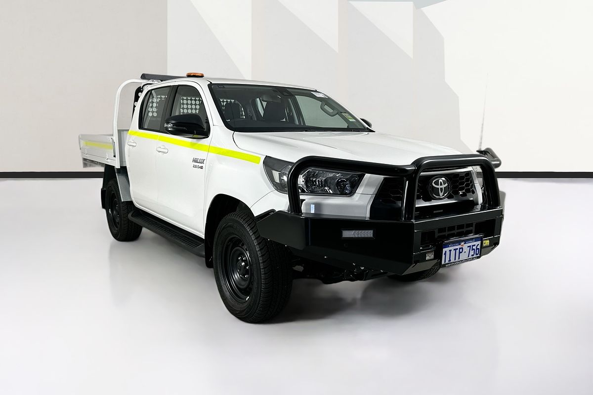 2025 Toyota HILUX SR (4x4) STEEL WHEELS GUN126R RC 4X4