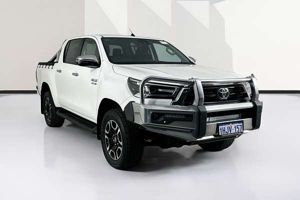 2021 Toyota HILUX SR5 (4x4) GUN126R FACELIFT 4X4